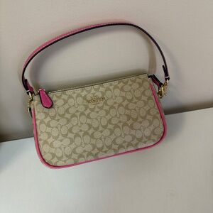 Coach nolita 19， missing tag